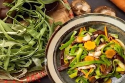 Ẩm thực - Giải mã công dụng của rau tiến vua lừng danh