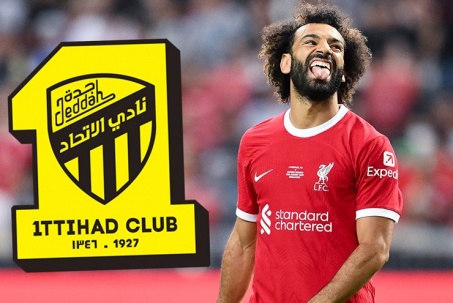 Đại gia Ả Rập dụ Salah đãi ngộ cao hơn Ronaldo, Liverpool lo mất siêu sao