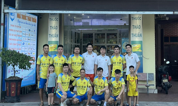 Nhà thuốc Thảo Thuấn đồng hành cùng đội bóng đá nam xã Nghĩa Bình