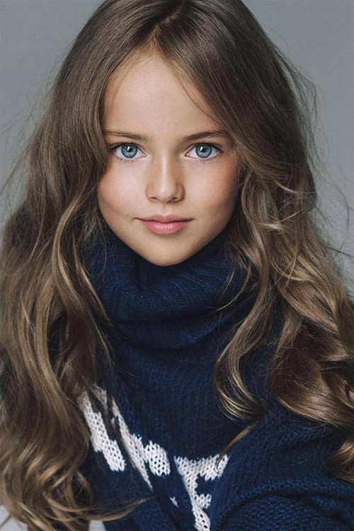 Kristina Pimenova sở hữu nhan sắc như thiên thần từ bé.