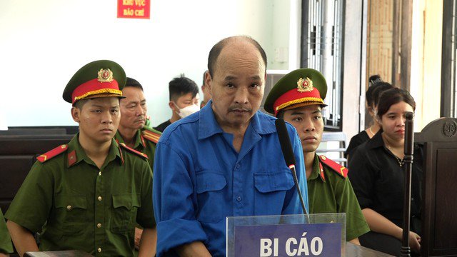 Bị cáo Đặng Văn Đồng tại phiên tòa xét xử ngày 29/8. (Ảnh N.M).