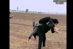 Clip hài hước - Những màn "nghịch dại" đi vào lòng đất