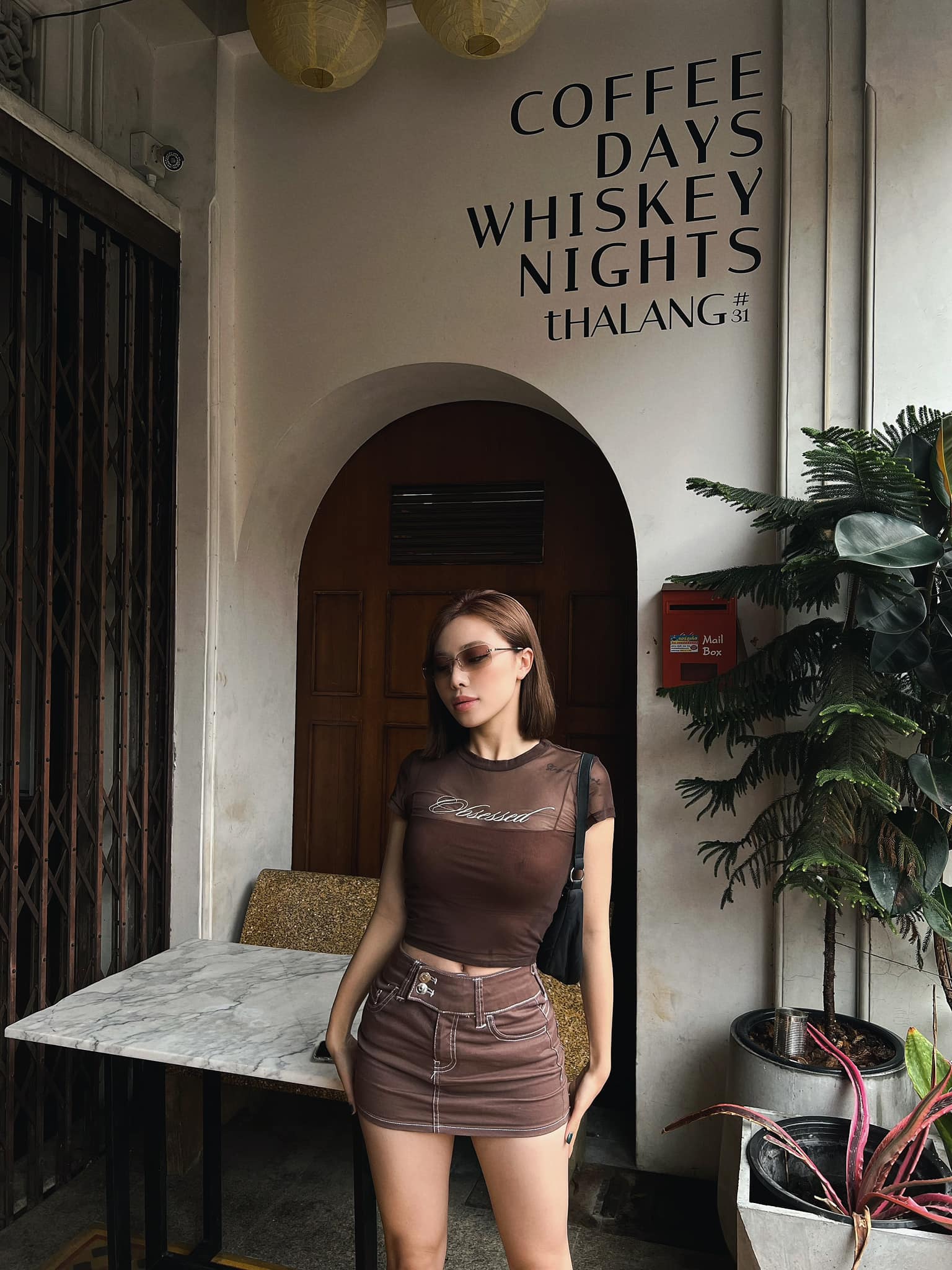 Phong cách thời trang đa dạng ở ngoài đời của Minh Anh.