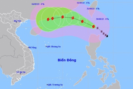 Sao La mạnh lên cấp siêu bão, di chuyển khó lường áp sát Biển Đông
