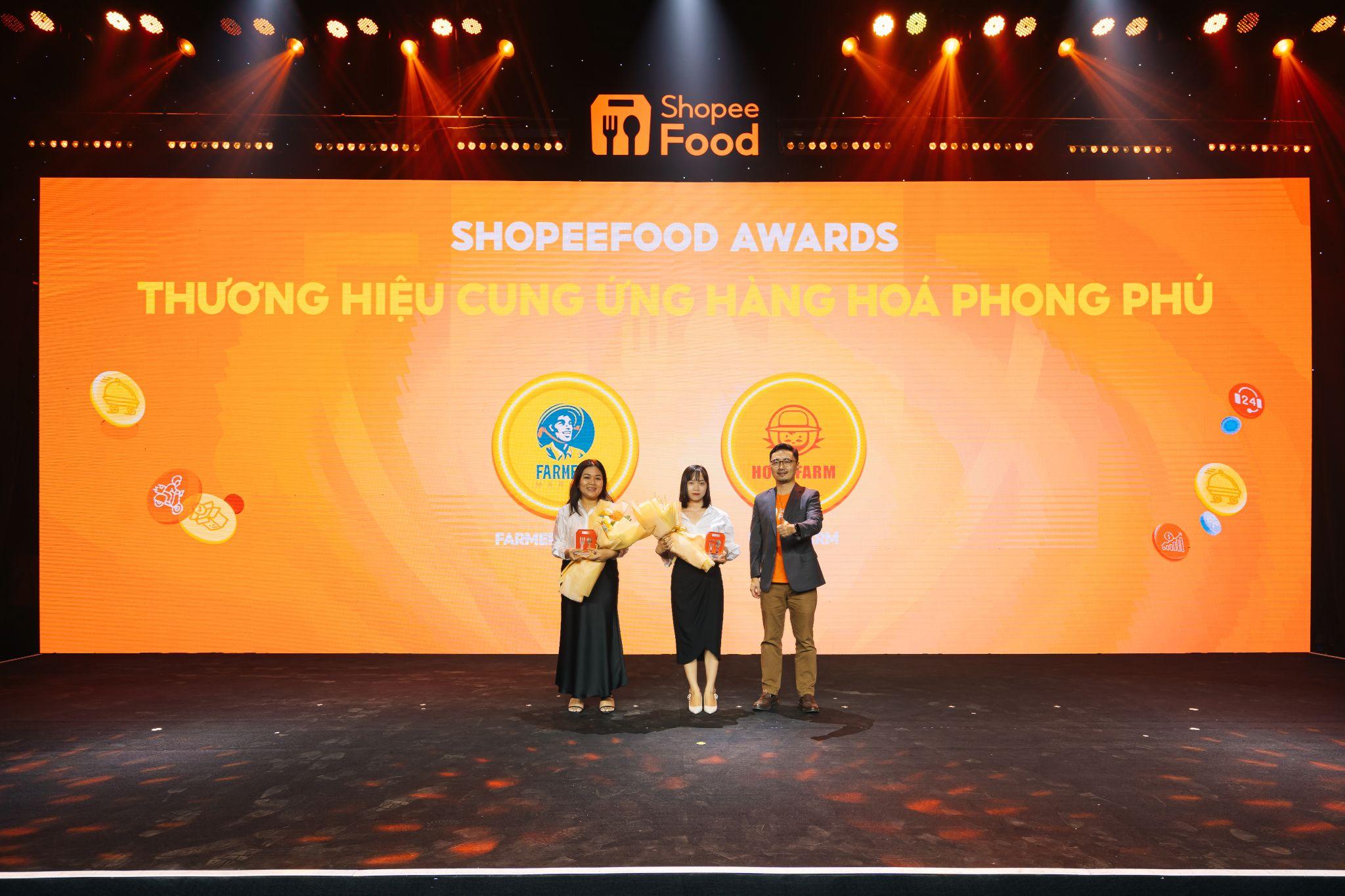 “Phối hợp cùng các đối tác có nhiều lợi thế vượt trội trong ngành như ShopeeFood góp phần giúp thương hiệu khai thác hết tiềm năng của thị trường”, anh Võ Thanh Lộc, đồng sáng lập thương hiệu Farmers Market cho biết.