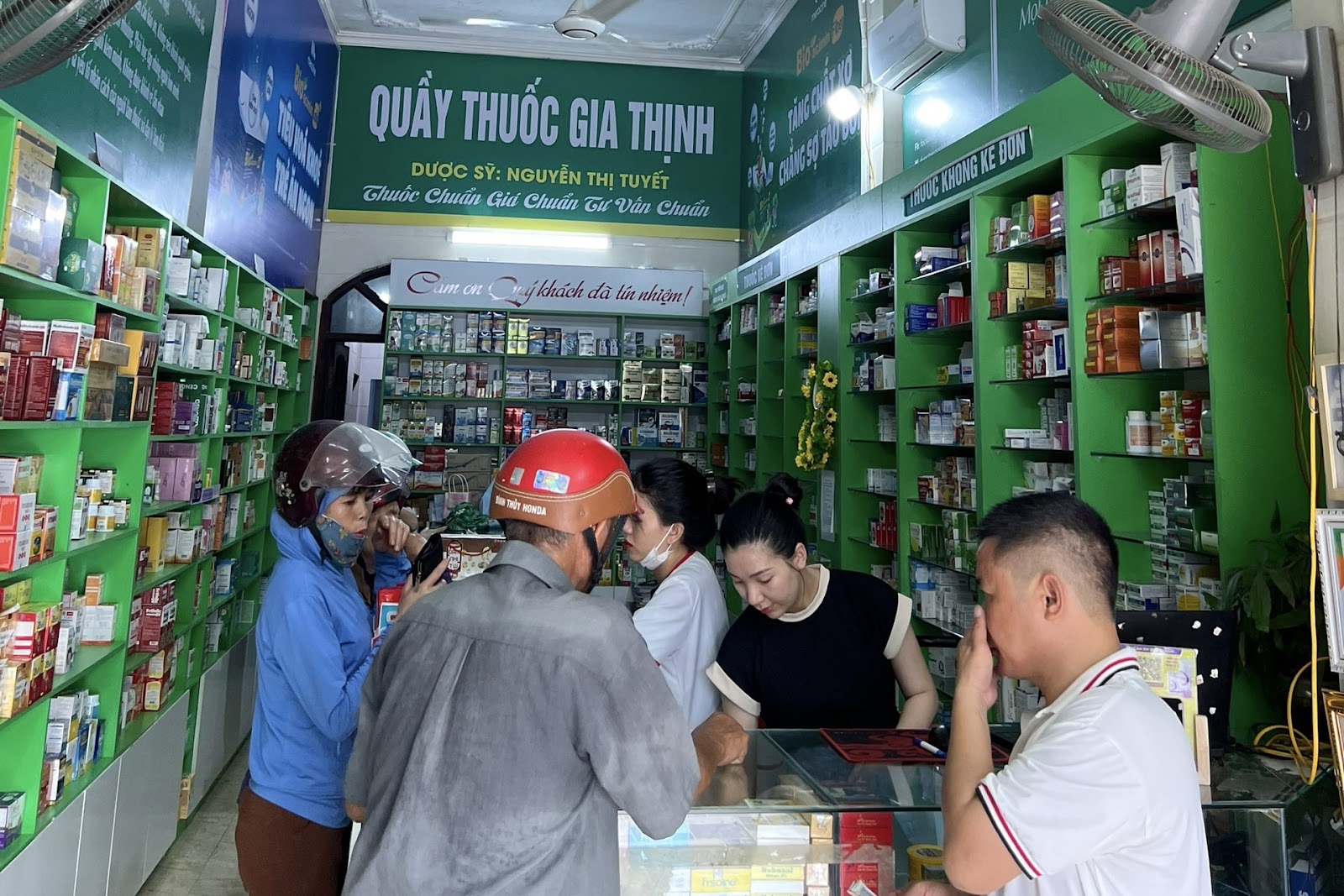 Quầy thuốc Gia Thịnh: Nhân văn là ưu tiên hàng đầu khi bán thuốc - 1