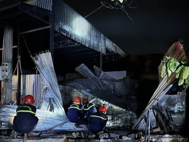 Bình Thuận: Cháy lớn trong tiệm sửa xe máy, 4 người thương vong