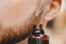 Đàn ông - Dầu mọc râu có hiệu quả không?