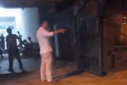 Tin tức trong ngày - Tin tức 24h qua: Nhân viên Trung tâm Pháp y Đà Nẵng chặn xe chở thi thể bị kỷ luật