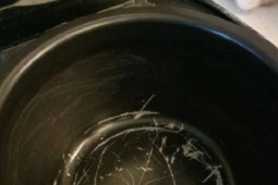 Ẩm thực - Dùng nồi cơm điện bong lớp chống dính có độc hại, gây ung thư không?