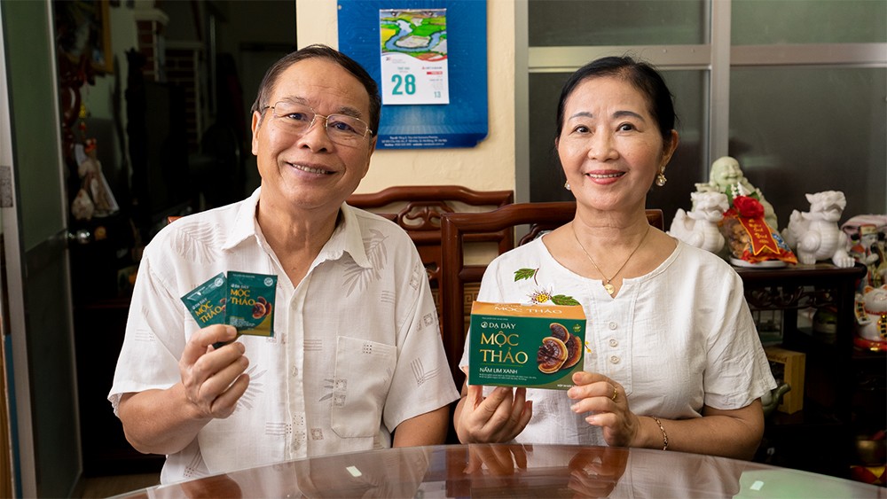 Khách hàng sử dụng thực phẩm bảo vệ sức khỏe Dạ dày Mộc Thảo