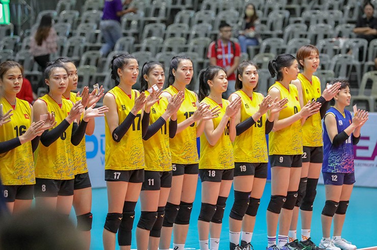 Tối ngày 31/8, tuyển bóng chuyền nữ Việt Nam bước vào trận thứ 2 trong khuôn khổ bảng C giải vô địch châu Á 2023 tổ chức tại Thái Lan. Đối thủ của thầy trò HLV Nguyễn Tuấn Kiệt là Uzbekistan, đội bóng đã để thua trận ra quân trước Đài Loan (Trung Quốc).