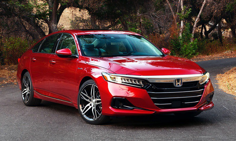 Honda Accord hay Mercedes C180 AMG đáng mua hơn trong tầm giá 1,5 tỷ? - 2