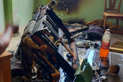 Tin tức trong ngày - Cứu cô gái 19 tuổi thoát khỏi căn hộ chung cư cháy ở TP.HCM