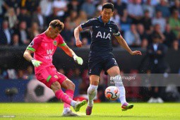 Video bóng đá Burnley - Tottenham: Choáng váng đòn phủ đầu, dấu ấn Son Heung Min (Ngoại hạng Anh) (H1)