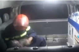 Tin tức trong ngày - Điều kỳ diệu đã không xảy ra, bé trai 3 tuổi trong vụ cháy ở Phan Thiết đã tử vong