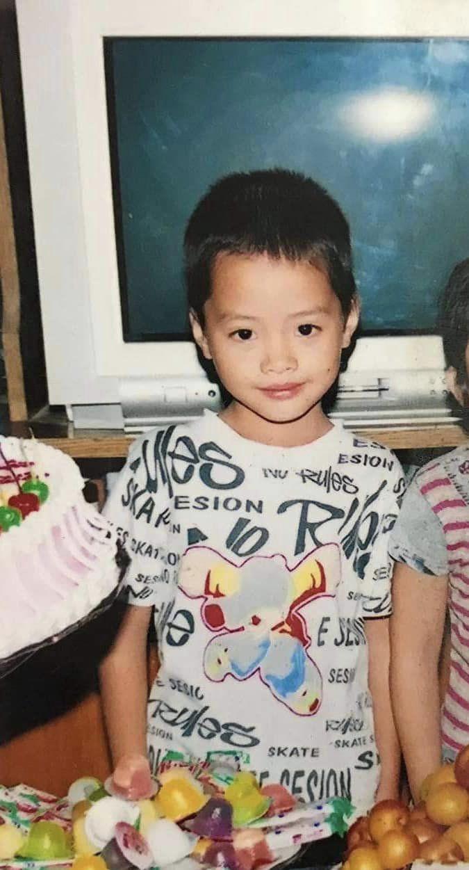 Hình ảnh khi nhỏ của Đan Tiên.