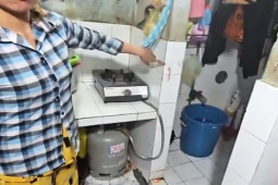 Pháp luật - Bắt khẩn cấp kẻ vũ phu chích điện, đâm dao vào vùng kín người vợ