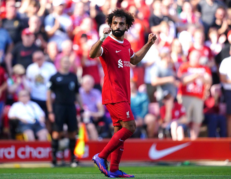 Salah đóng góp 1 bàn vào chiến thắng của Liverpool