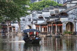Nếu đi du lịch 1 mình tới Trung Quốc, đừng bỏ qua 12 nơi đẹp như xứ sở thần tiên này