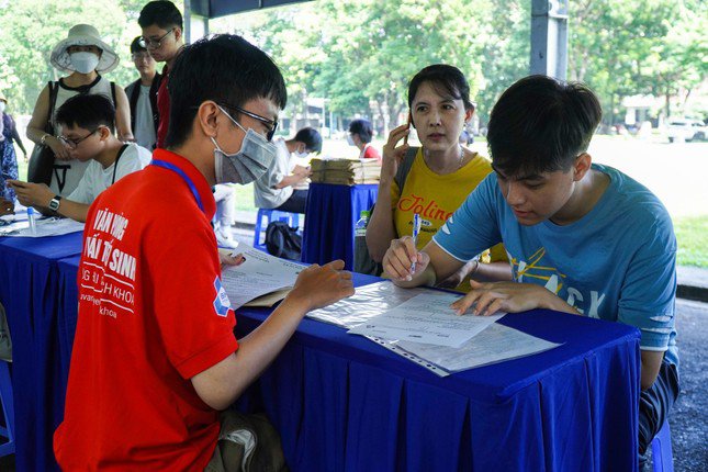 Tân sinh viên Sài thành rộn ràng nhập học nhưng không ít nỗi lo tìm nơi ở trọ - 3