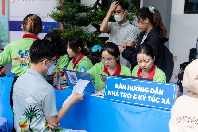Tân sinh viên Sài thành rộn ràng nhập học nhưng không ít nỗi lo tìm nơi ở trọ - 4