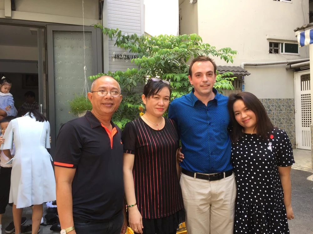 Nghệ sĩ Trung Dân xúc động tiết lộ về vai diễn đặc biệt phải diễn cả đời - 4