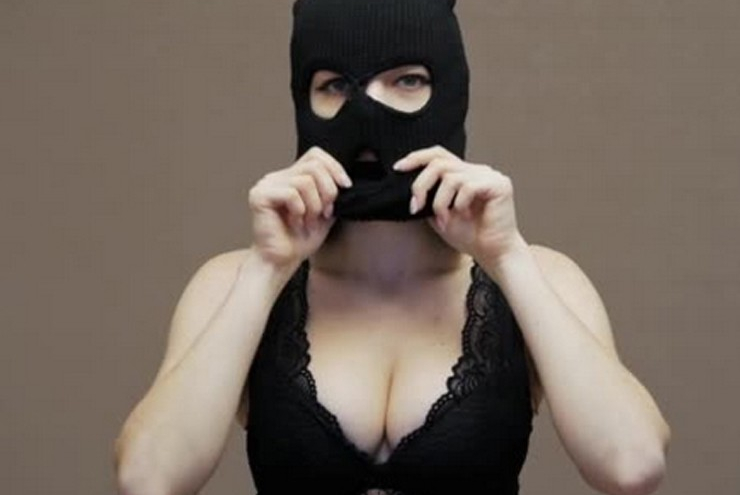 Tin vịt: Những tên cướp “bá đạo trên từng cây số”