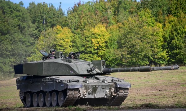 Xe tăng Challenger 2 của Anh. Ảnh: Guardian