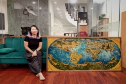 Thị trường - Tiêu dùng - Làm nghề "lạ", cô gái tạo ra sản phẩm độc đáo, bán giá 30 triệu đồng/chiếc