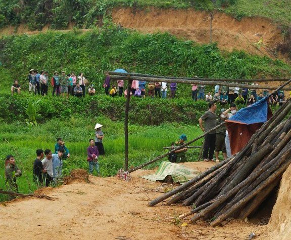 Hiện trường nơi phát hiện cặp vợ chồng tử vong