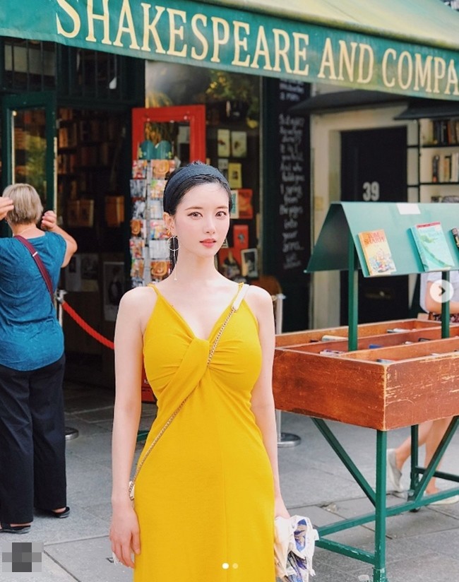 "MC không tuổi" có vòng 1 được khen "đẹp nhất Hàn Quốc", da trắng như ngọc - 5