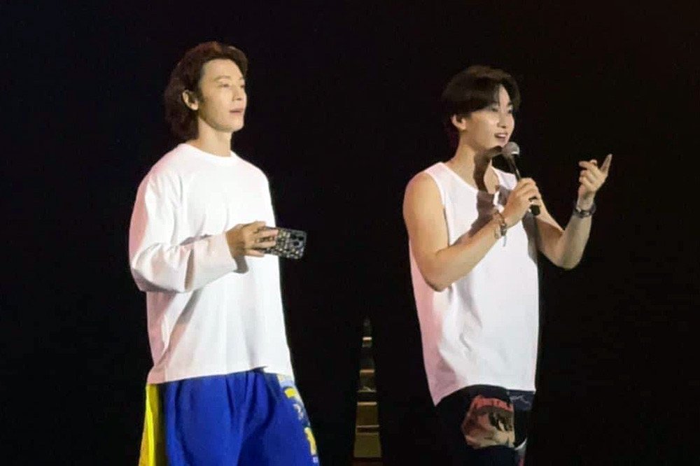 Dong Hae và Eun Hyuk nhóm Super Junior tổ chức fan meeting concert vào tối 2/9 tại TP. HCM