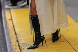 Thời trang - Xu hướng giày tiếp tục thống trị 2023