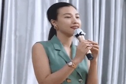 Giải trí - MC Hoàng Oanh hát thế nào mà thi "Chị đẹp đạp gió rẽ sóng"?