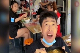 Clip hài hước - Khi các chiến thần "làm khùng làm điên" nơi đông người