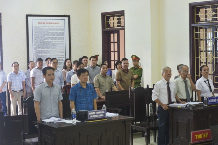 Phiên tòa có sự theo dõi của ông Lưu Bình Nhưỡng - Phó trưởng ban Dân nguyện. Ảnh: NGUYỄN DO