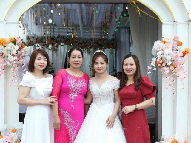 Mẹ chồng ở Thanh Hóa làm 30 mâm cỗ “cưới chồng” cho con dâu