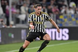Bóng đá - Tin mới nhất bóng đá tối 7/9: Juventus định trao băng đội trưởng cho Rabiot