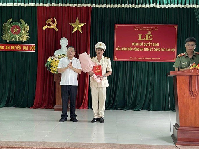 Thượng tá Võ Chí Công, Phó Trưởng Phòng CSGT đường thuỷ, đến nhận công tác và giữ chức vụ Phó Trưởng Công an huyện Đại Lộc.