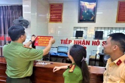 Tin tức trong ngày - Giám đốc Công an Hà Tĩnh công khai số điện thoại cá nhân