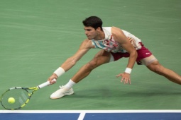 Thể thao - Alcaraz bị nghi dính chấn thương, quyết tạo "chung kết trong mơ" với Nole