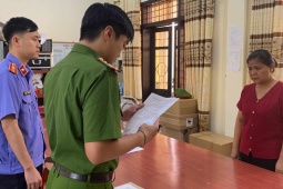 Tin tức trong ngày - Vụ sạt lở bờ kè khiến 3 người tử vong ở Cao Bằng: Khởi tố Chủ tịch phường và thuộc cấp