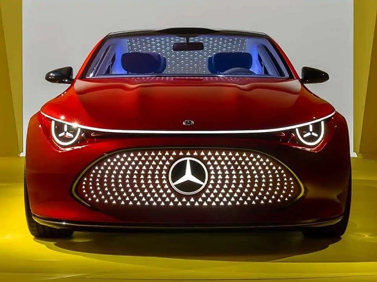 Mercedes-Benz CLA được làm mới thành xe tương lai - 1