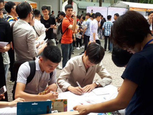 Bạn trẻ - Cuộc sống - Cảnh báo 'bẫy' lừa đảo việc làm với tân sinh viên