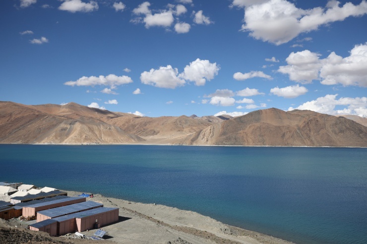 Hồ Pangong - Nơi giao thoa của trời và đất - 8