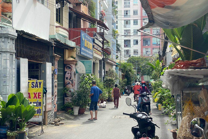 Công an đang phong toả hiện trường.