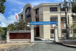 Tin tức trong ngày - Phó chánh Thanh tra 'vào nhà nghỉ với vợ người khác' bị cách chức