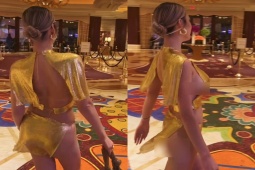 Thời trang - "Bạn gái Lương Thế Thành" mặc váy lộ hông đi chơi ở "thành phố tội lỗi"