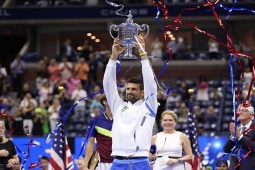 Thể thao - "Nhà vua" Djokovic khóc như mưa ăn mừng 24 Grand Slam